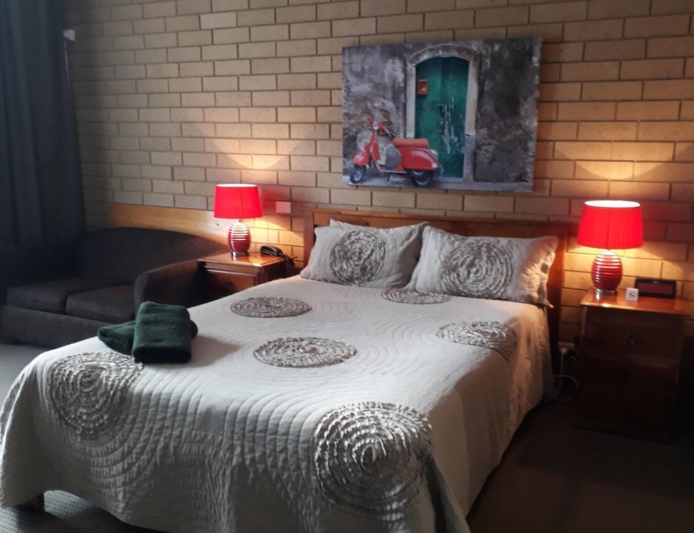 Moe Motor Inn - Contactless 24 Hour Checkinn Available Dış mekan fotoğraf